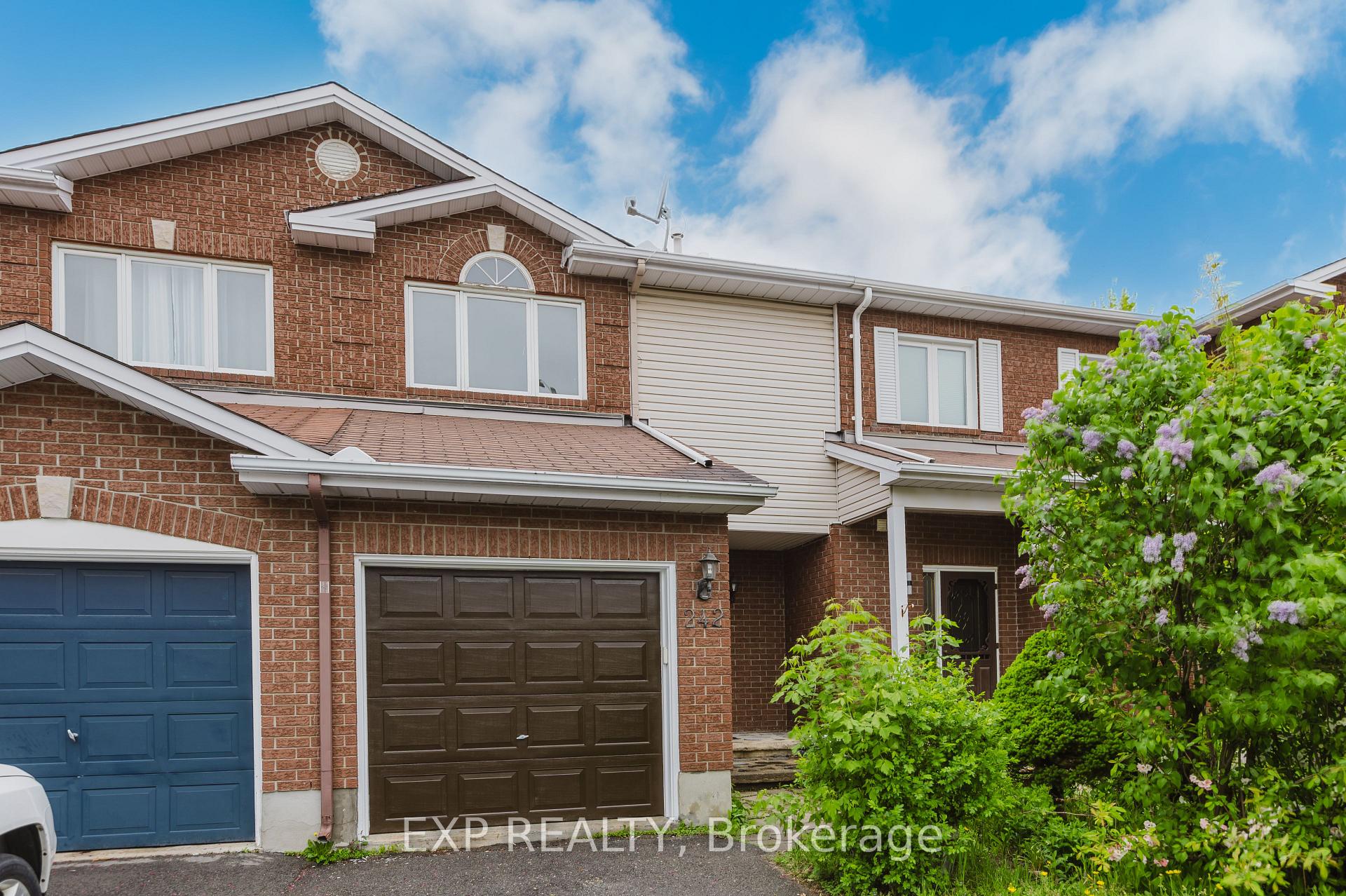 Photo 4 of 242 Stoneway Drive, Ottawa, Barrhaven East — HOMEH