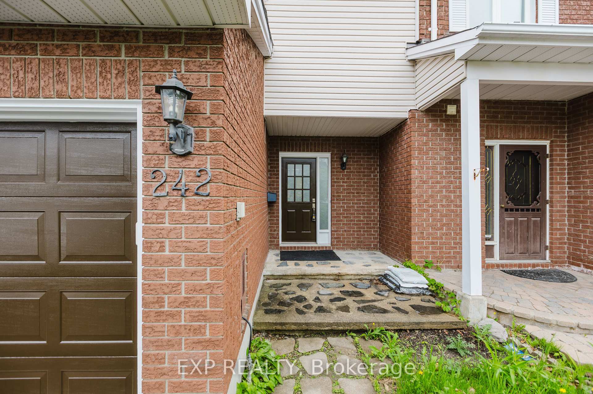 Photo 5 of 242 Stoneway Drive, Ottawa, Barrhaven East — HOMEH