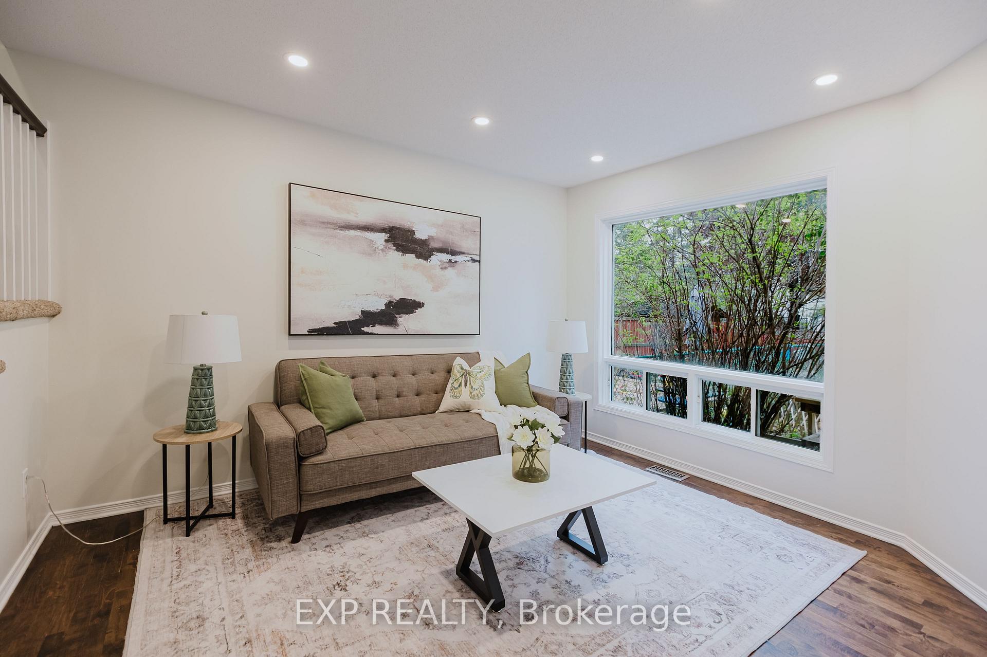 Photo 9 of 242 Stoneway Drive, Ottawa, Barrhaven East — HOMEH