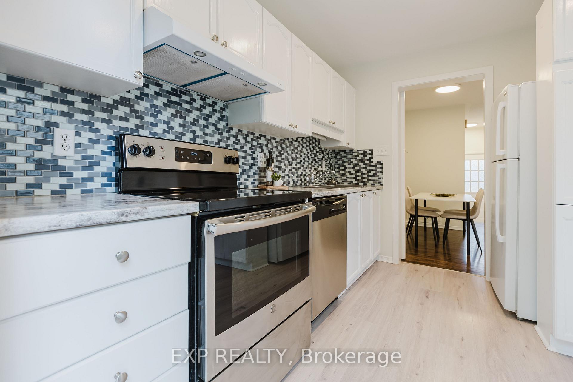 Photo 20 of 242 Stoneway Drive, Ottawa, Barrhaven East — HOMEH
