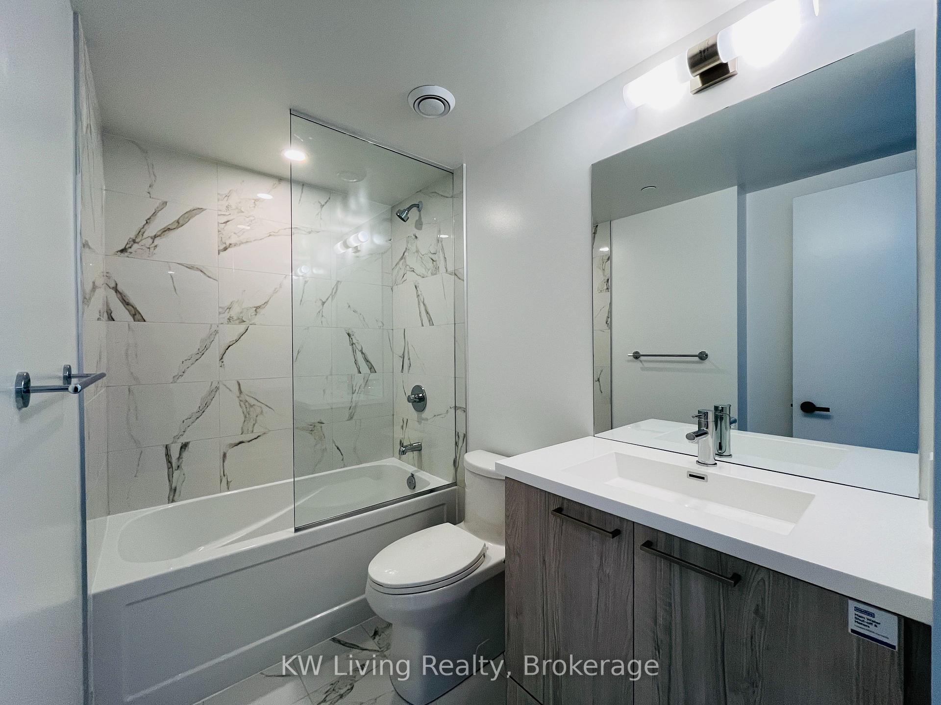 Photo 2 of Unit 3902, 195 Commerce Street, Vaughan, Vaughan Corporate Centre — HOMEH