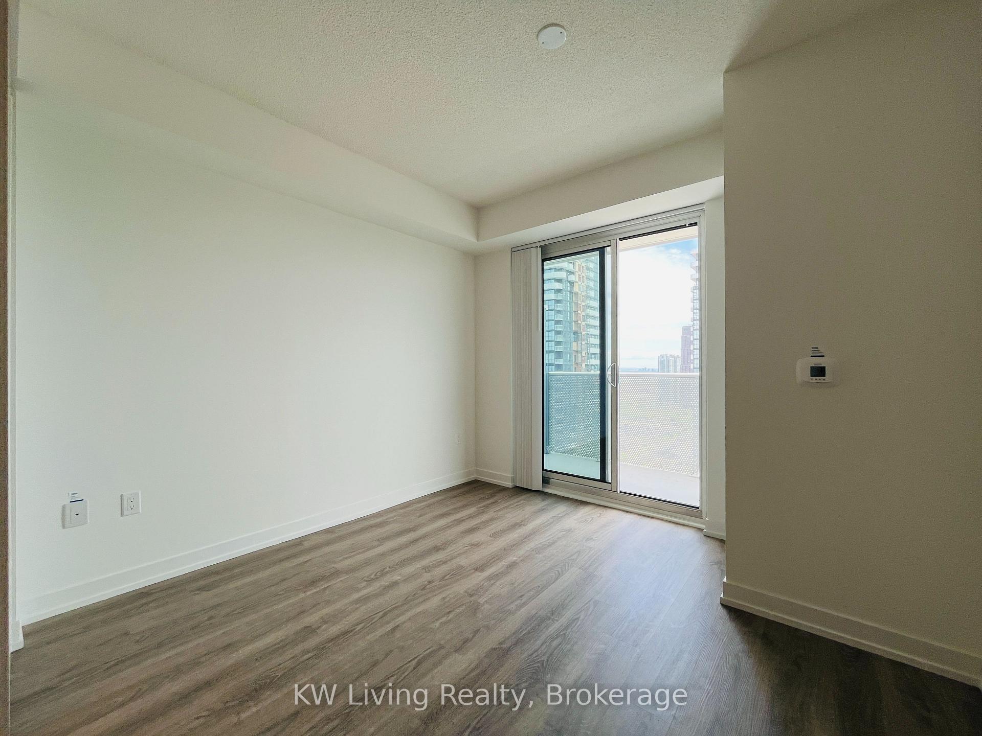 Photo 3 of Unit 3902, 195 Commerce Street, Vaughan, Vaughan Corporate Centre — HOMEH