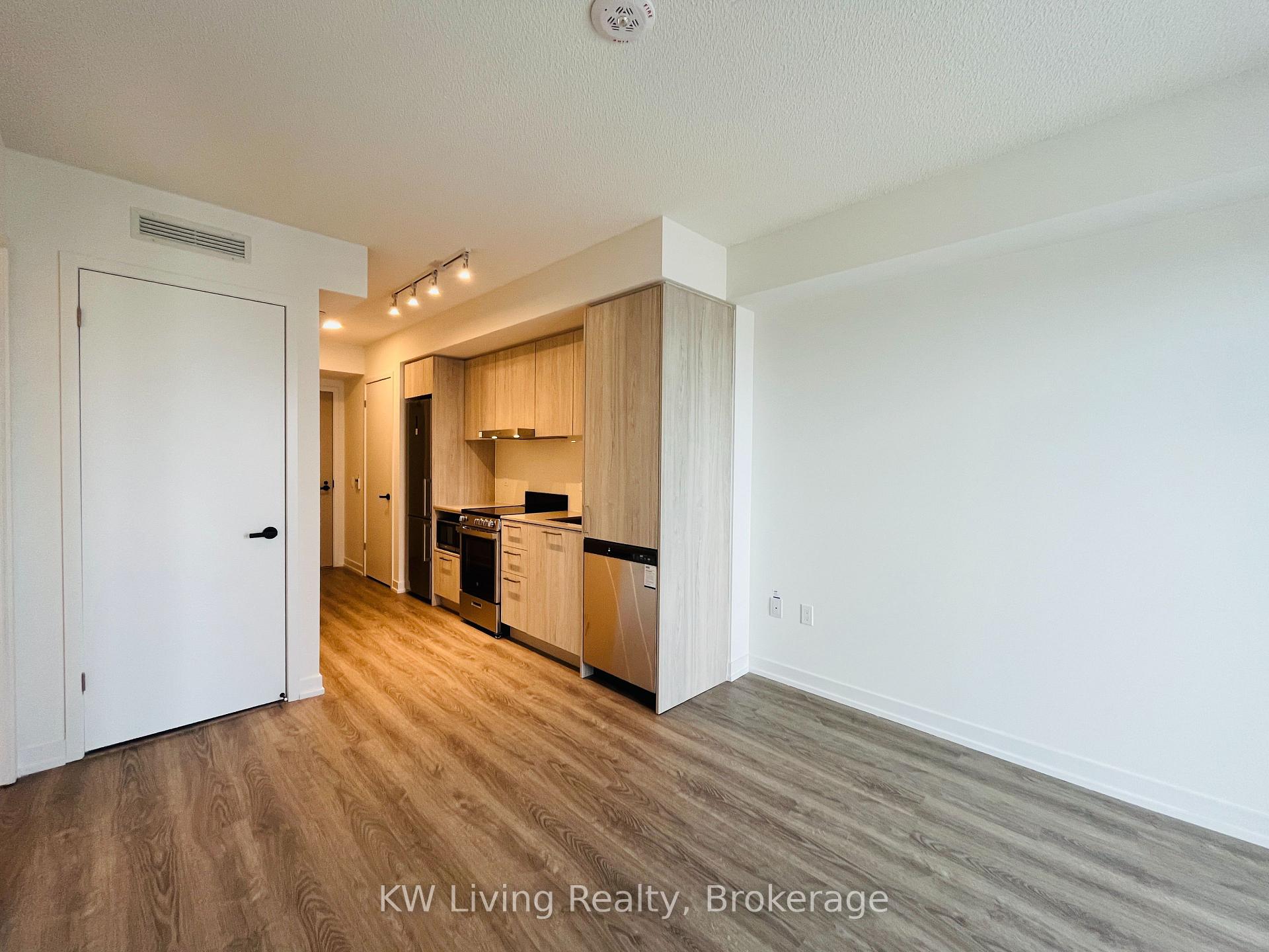 Photo 9 of Unit 3902, 195 Commerce Street, Vaughan, Vaughan Corporate Centre — HOMEH