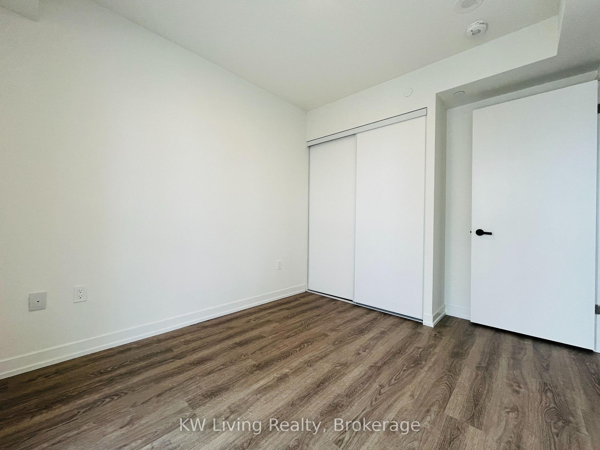 Photo 5 of Unit 3902, 195 Commerce Street, Vaughan, Vaughan Corporate Centre — HOMEH