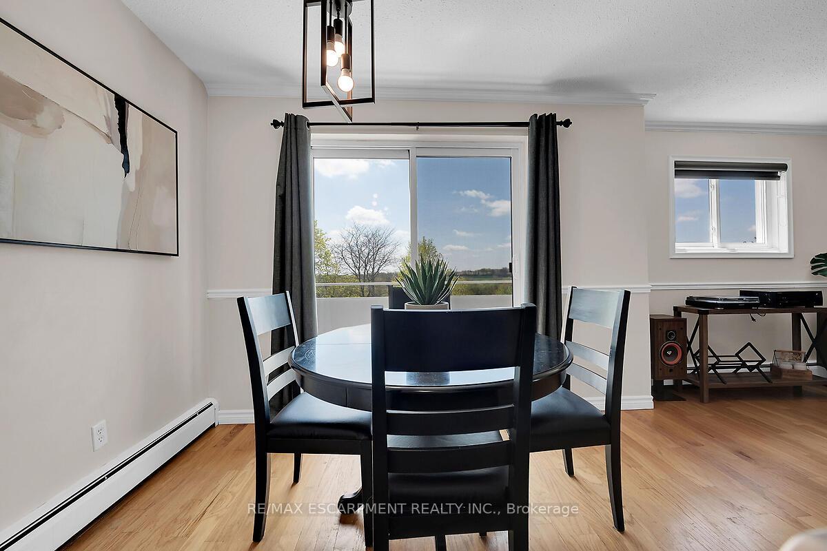 Photo 15 of Unit 304, 57 Conroy Crescent, Guelph, Dovercliffe Park/Old University — HOMEH