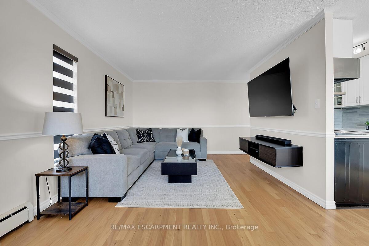 Photo 31 of Unit 304, 57 Conroy Crescent, Guelph, Dovercliffe Park/Old University — HOMEH