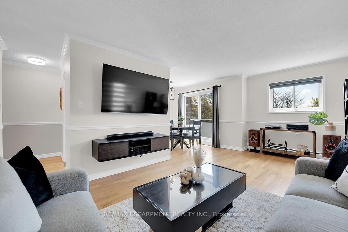 Photo 32 of Unit 304, 57 Conroy Crescent, Guelph, Dovercliffe Park/Old University — HOMEH