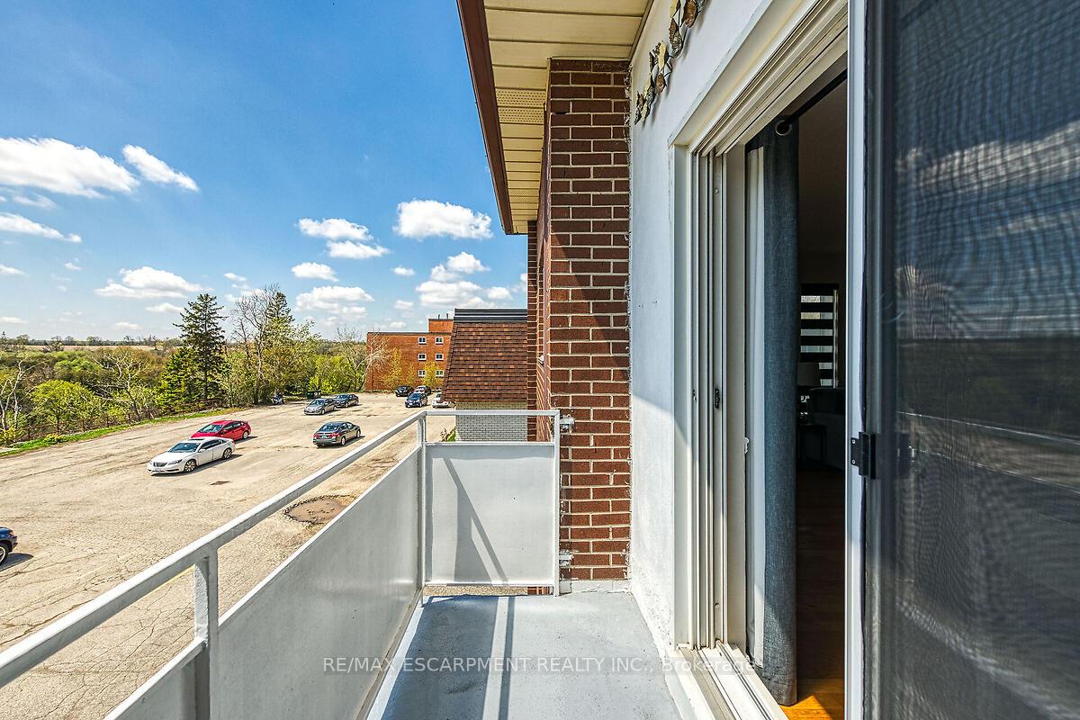 Photo 30 of Unit 304, 57 Conroy Crescent, Guelph, Dovercliffe Park/Old University — HOMEH
