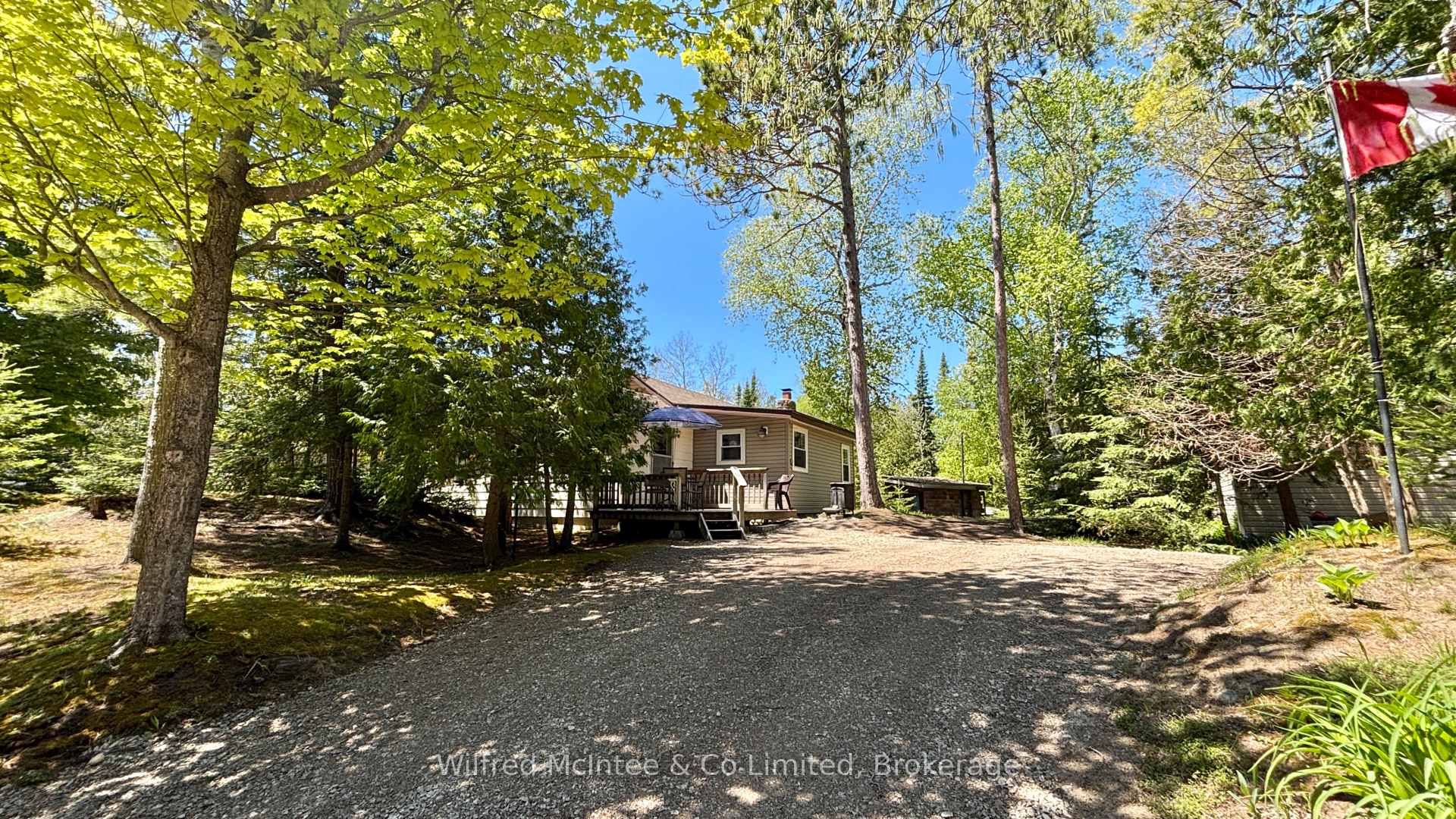 Photo 6 of 81 Thompson Avenue, Brampton, Fletcher's Creek Village — HOMEH