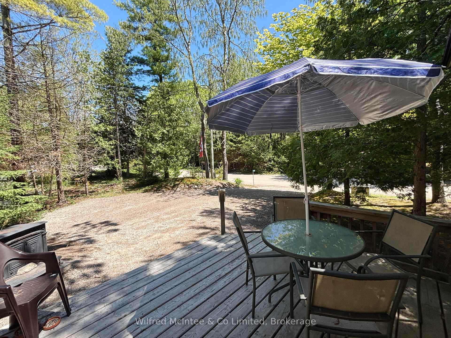 Photo 18 of 81 Thompson Avenue, Brampton, Fletcher's Creek Village — HOMEH