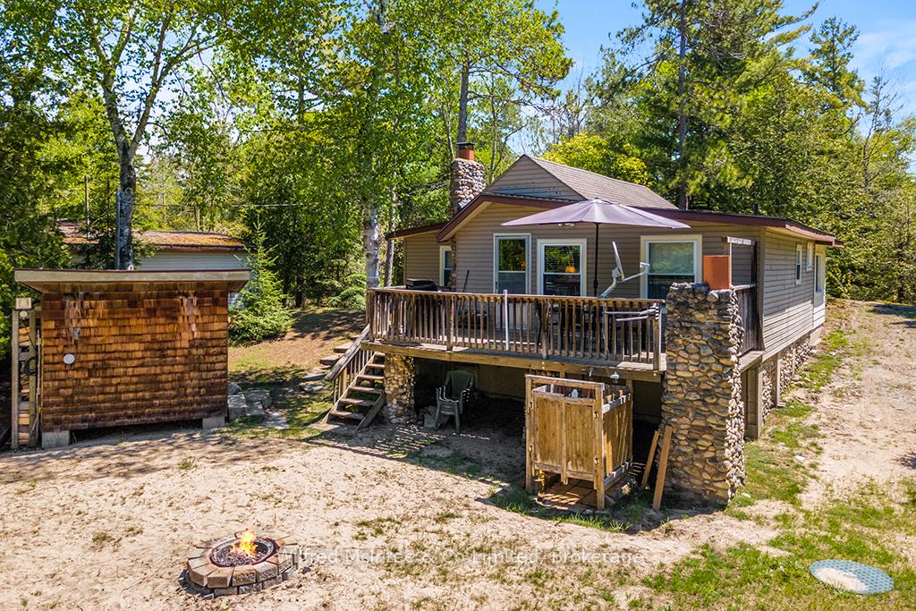 Photo 9 of 81 Thompson Avenue, Brampton, Fletcher's Creek Village — HOMEH