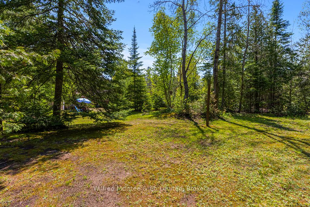 Photo 23 of 81 Thompson Avenue, Brampton, Fletcher's Creek Village — HOMEH