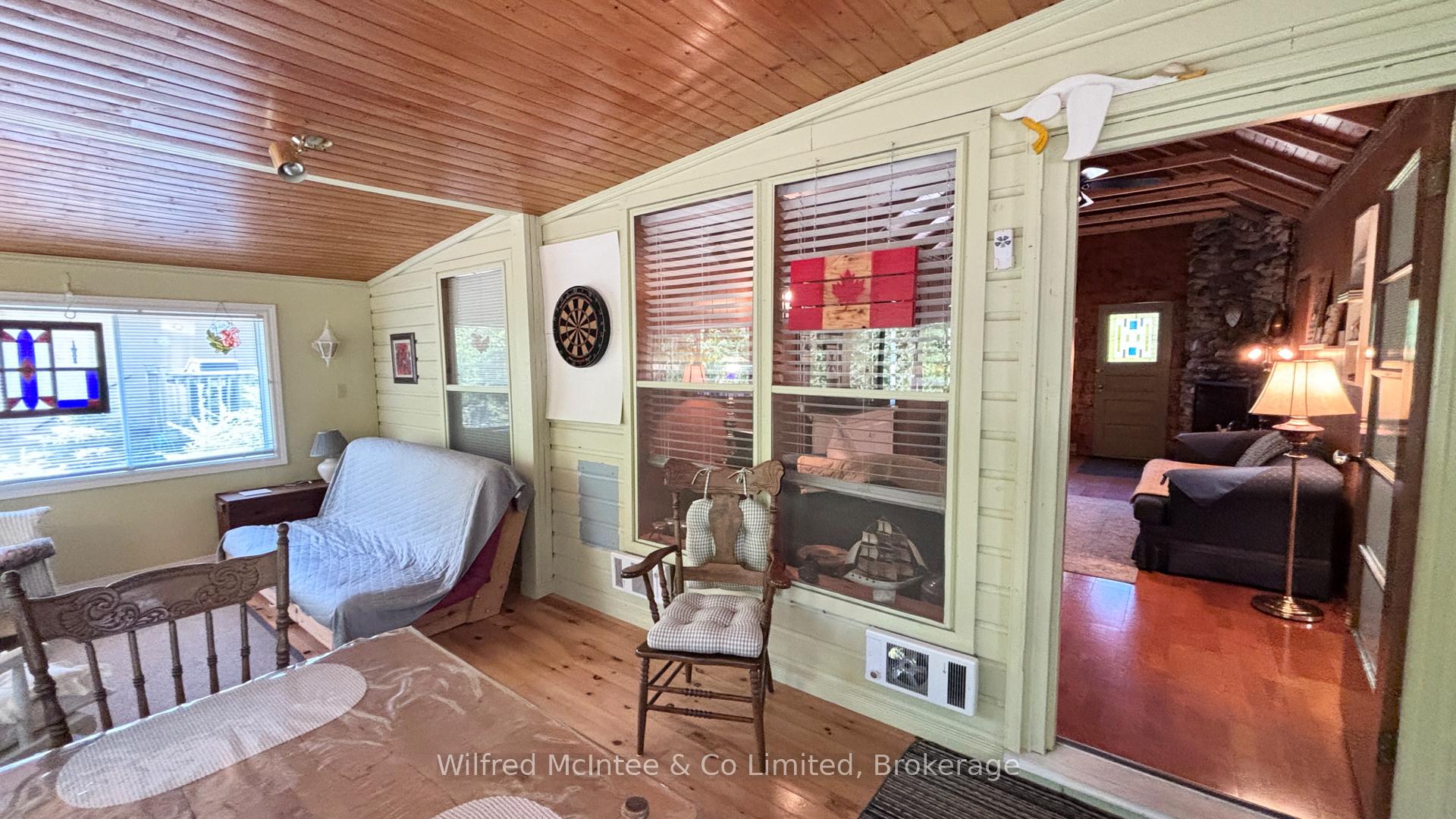 Photo 19 of 81 Thompson Avenue, Brampton, Fletcher's Creek Village — HOMEH