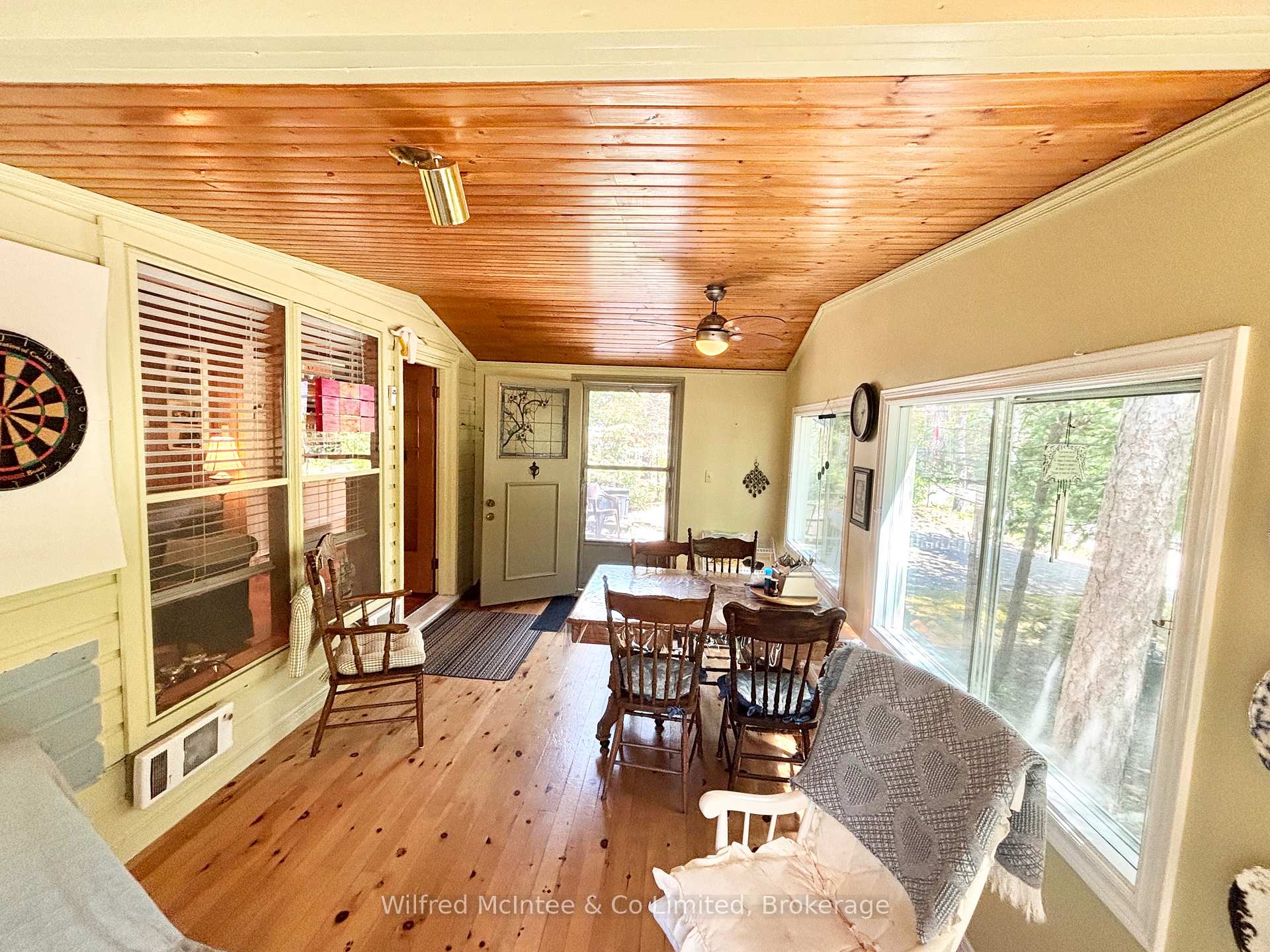 Photo 22 of 81 Thompson Avenue, Brampton, Fletcher's Creek Village — HOMEH