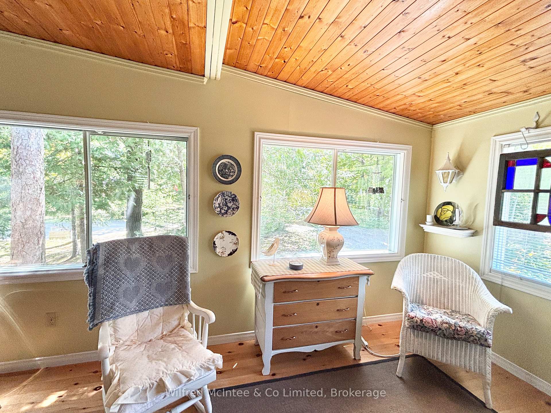 Photo 33 of 81 Thompson Avenue, Brampton, Fletcher's Creek Village — HOMEH