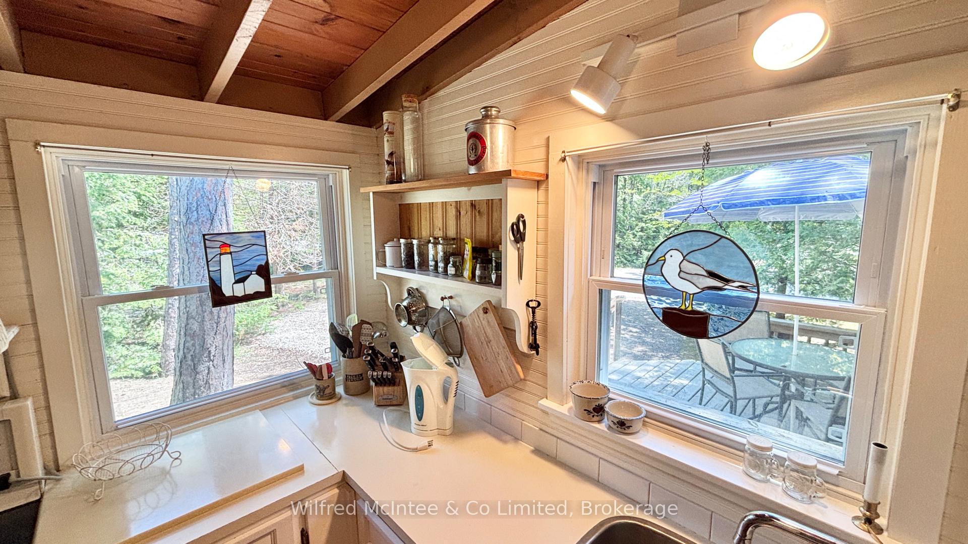 Photo 28 of 81 Thompson Avenue, Brampton, Fletcher's Creek Village — HOMEH