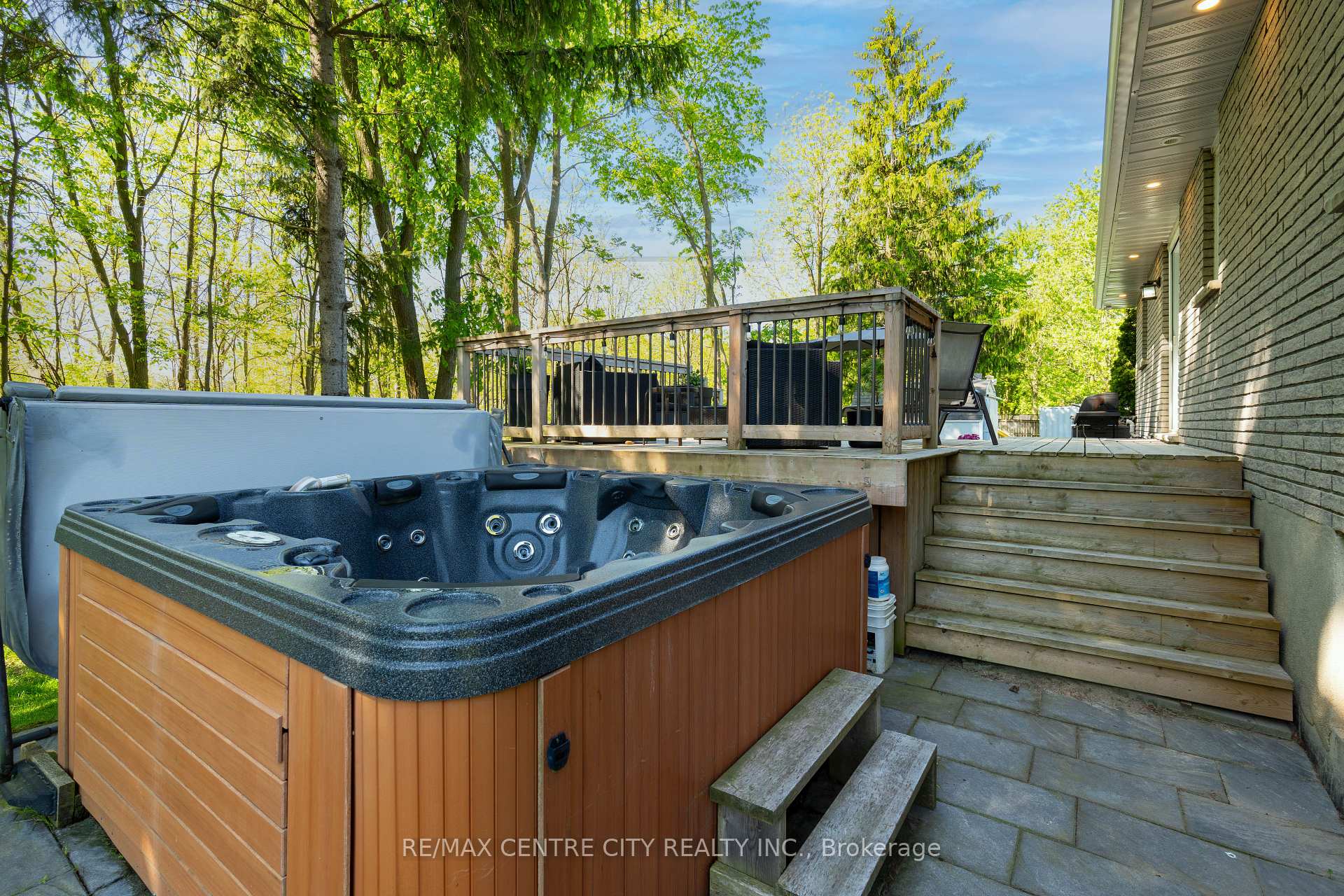 Photo 10 of 51246 Courtright Street, Malahide, Springfield — HOMEH