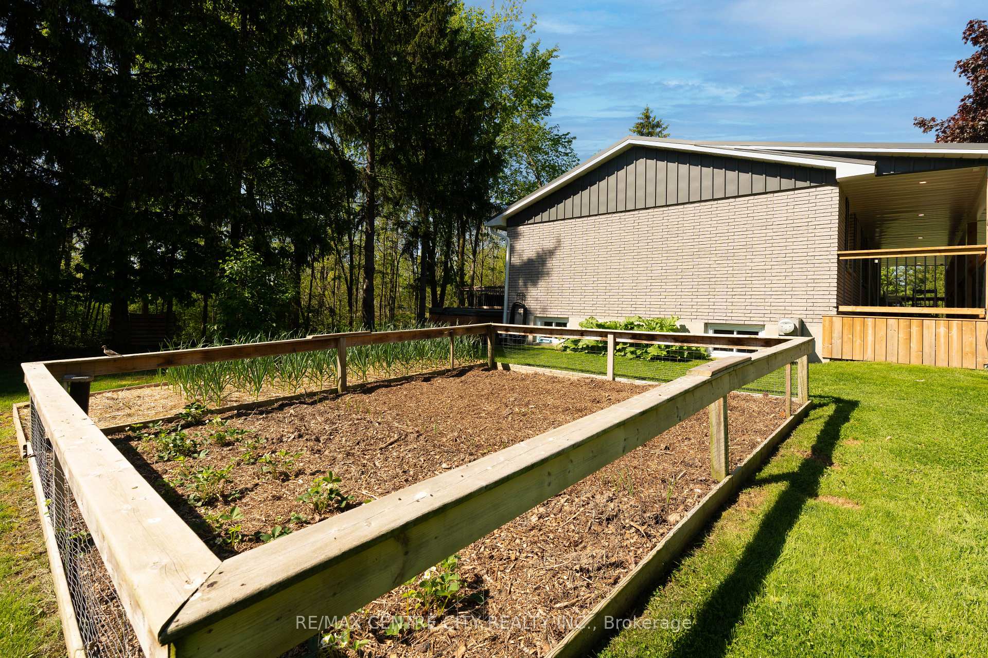 Photo 25 of 51246 Courtright Street, Malahide, Springfield — HOMEH