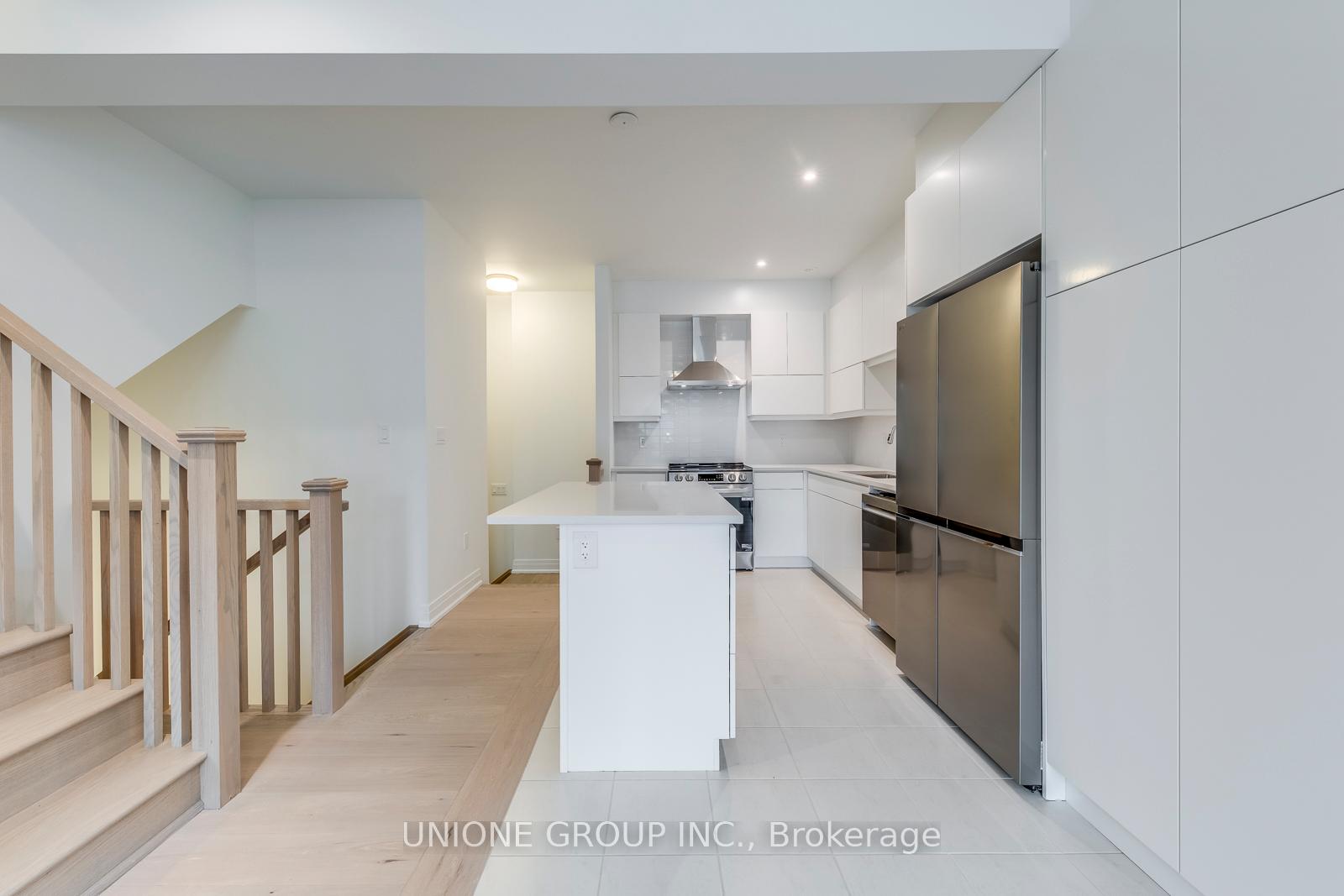 Photo 44 of 102 Coolhurst Avenue, Brampton, Northwest Brampton — HOMEH