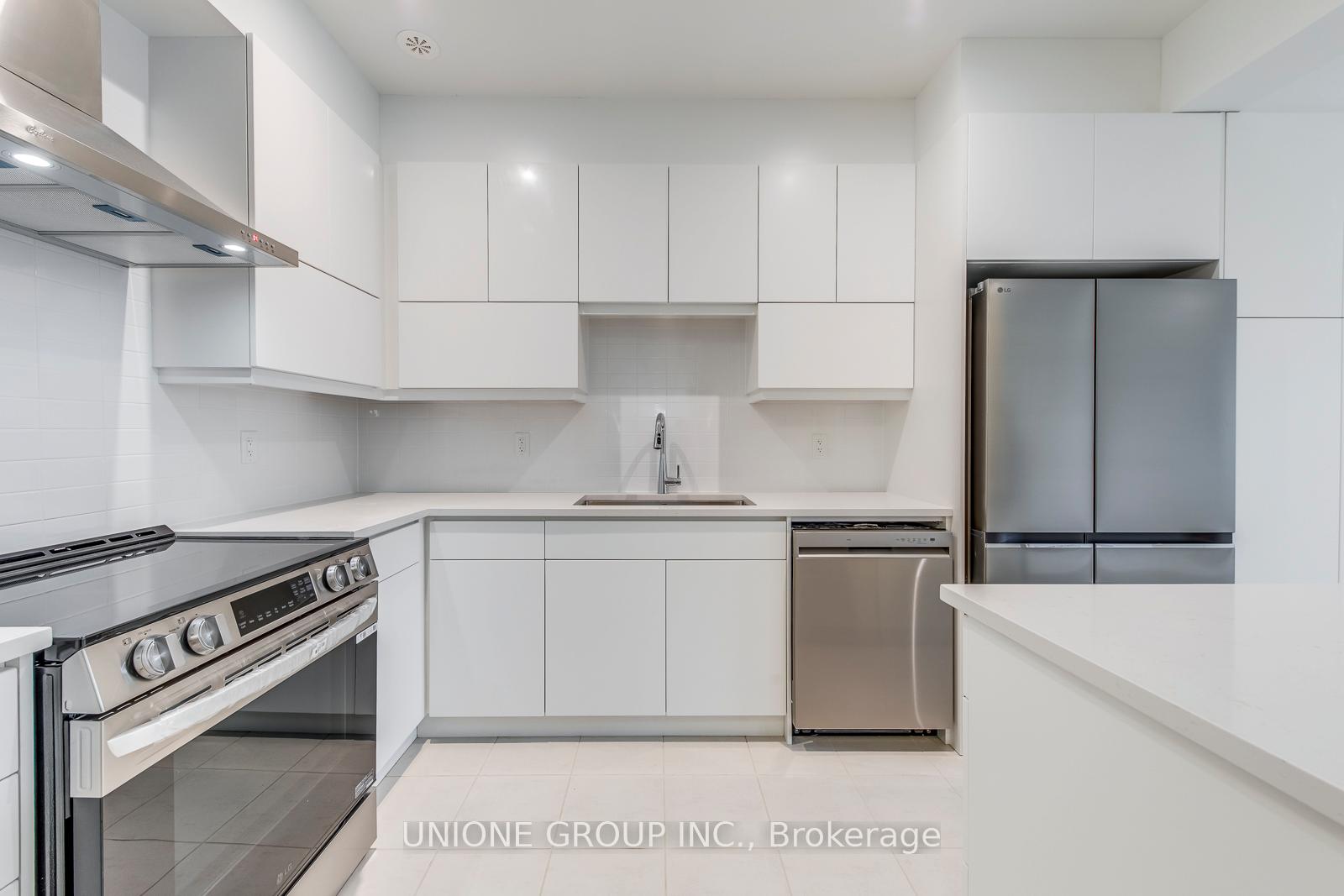 Photo 47 of 102 Coolhurst Avenue, Brampton, Northwest Brampton — HOMEH