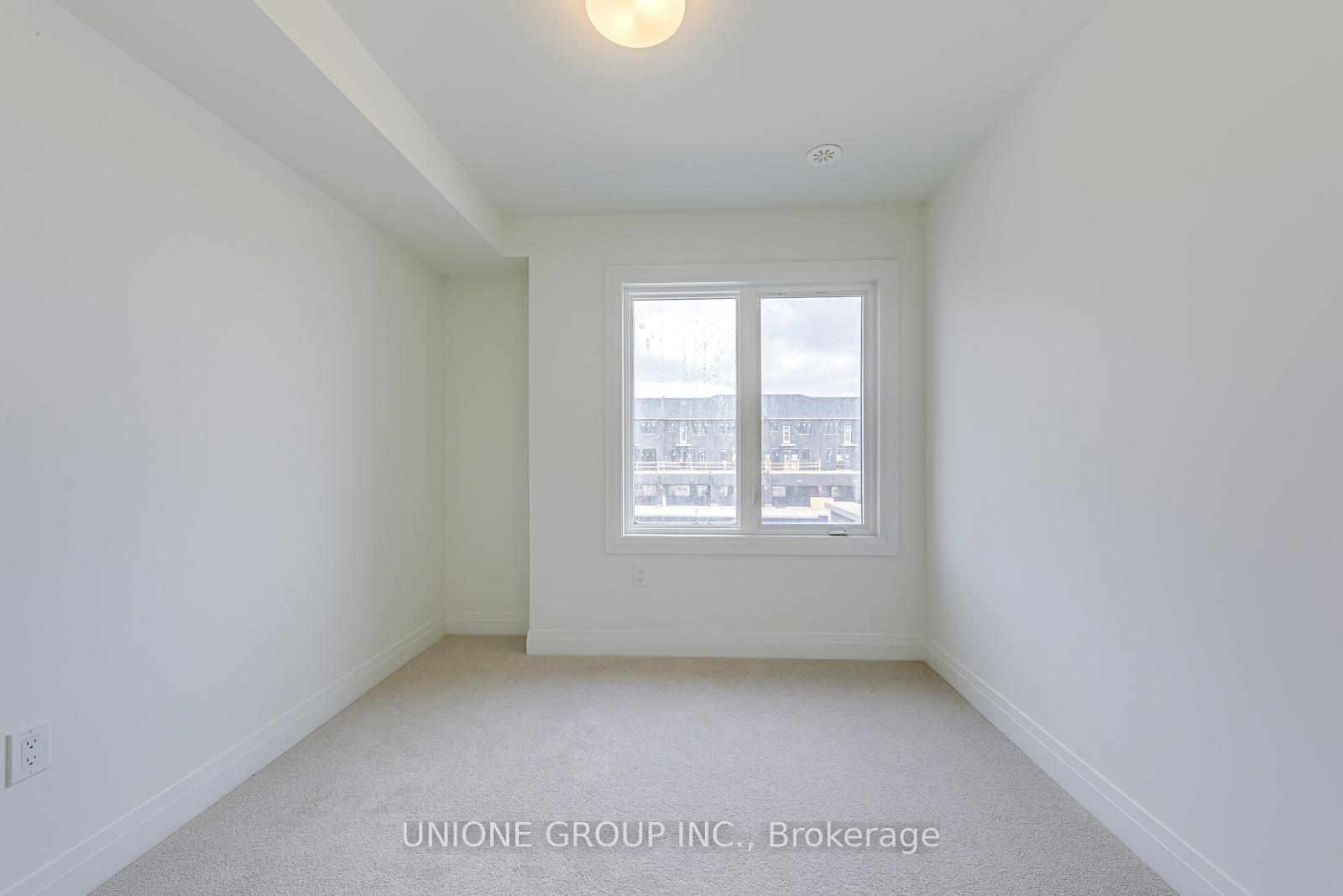 Photo 18 of 102 Coolhurst Avenue, Brampton, Northwest Brampton — HOMEH