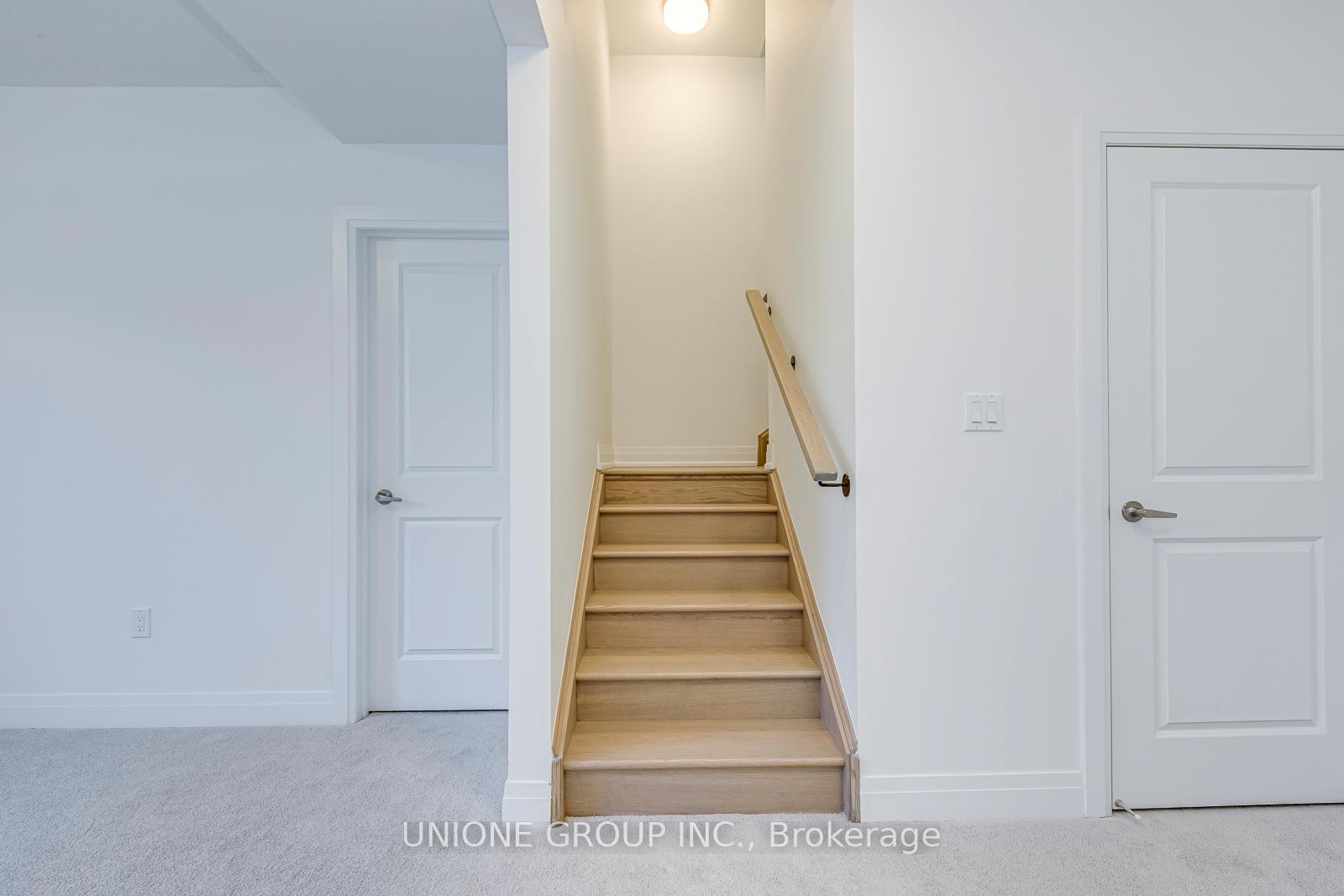 Photo 37 of 102 Coolhurst Avenue, Brampton, Northwest Brampton — HOMEH