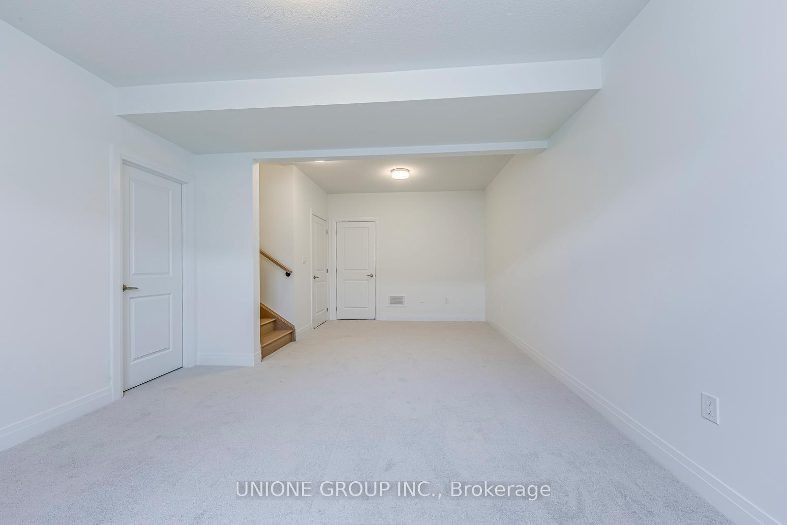 Photo 42 of 102 Coolhurst Avenue, Brampton, Northwest Brampton — HOMEH