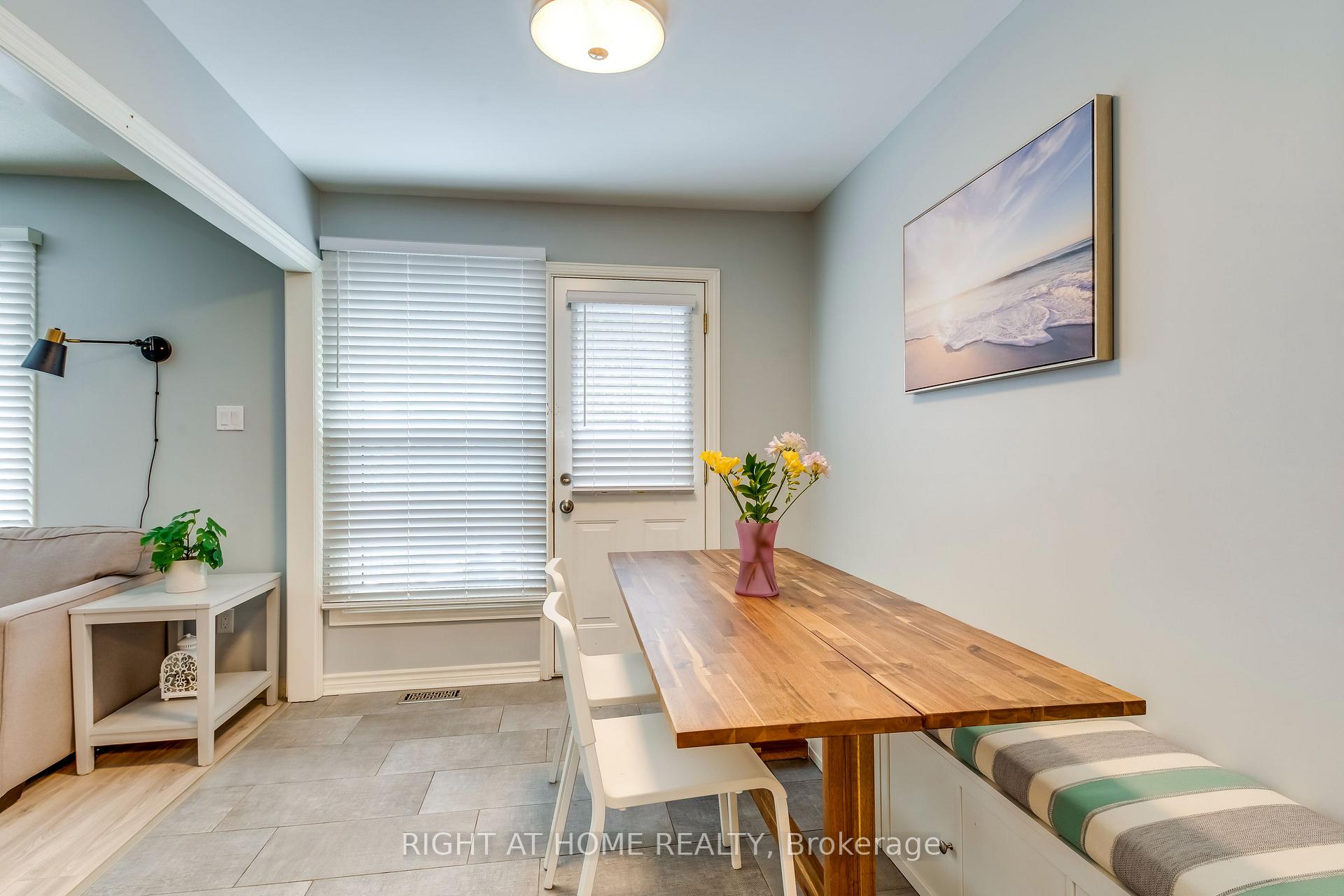 Photo 27 of Unit 10, 153 Limeridge Road W, Hamilton, Rolston — HOMEH