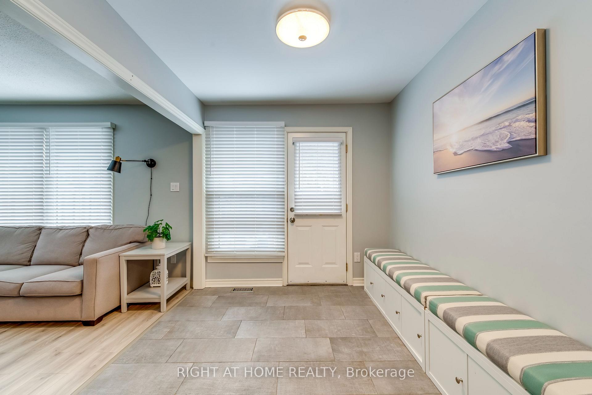 Photo 20 of Unit 10, 153 Limeridge Road W, Hamilton, Rolston — HOMEH