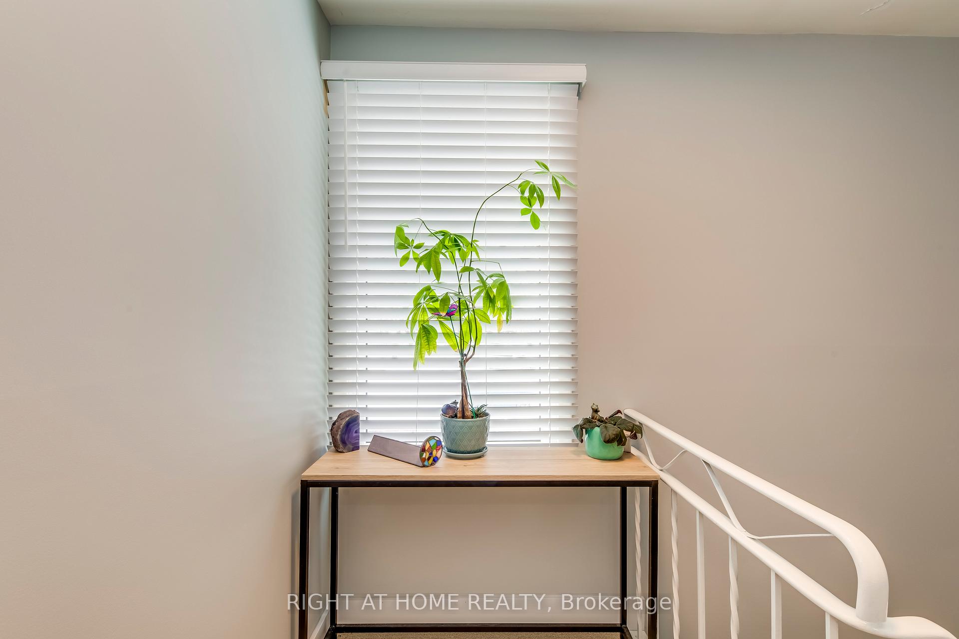 Photo 19 of Unit 10, 153 Limeridge Road W, Hamilton, Rolston — HOMEH