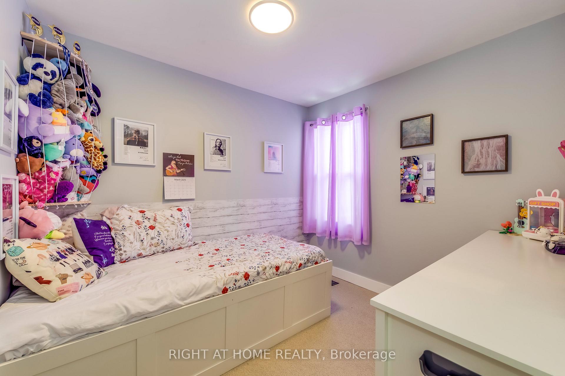 Photo 23 of Unit 10, 153 Limeridge Road W, Hamilton, Rolston — HOMEH
