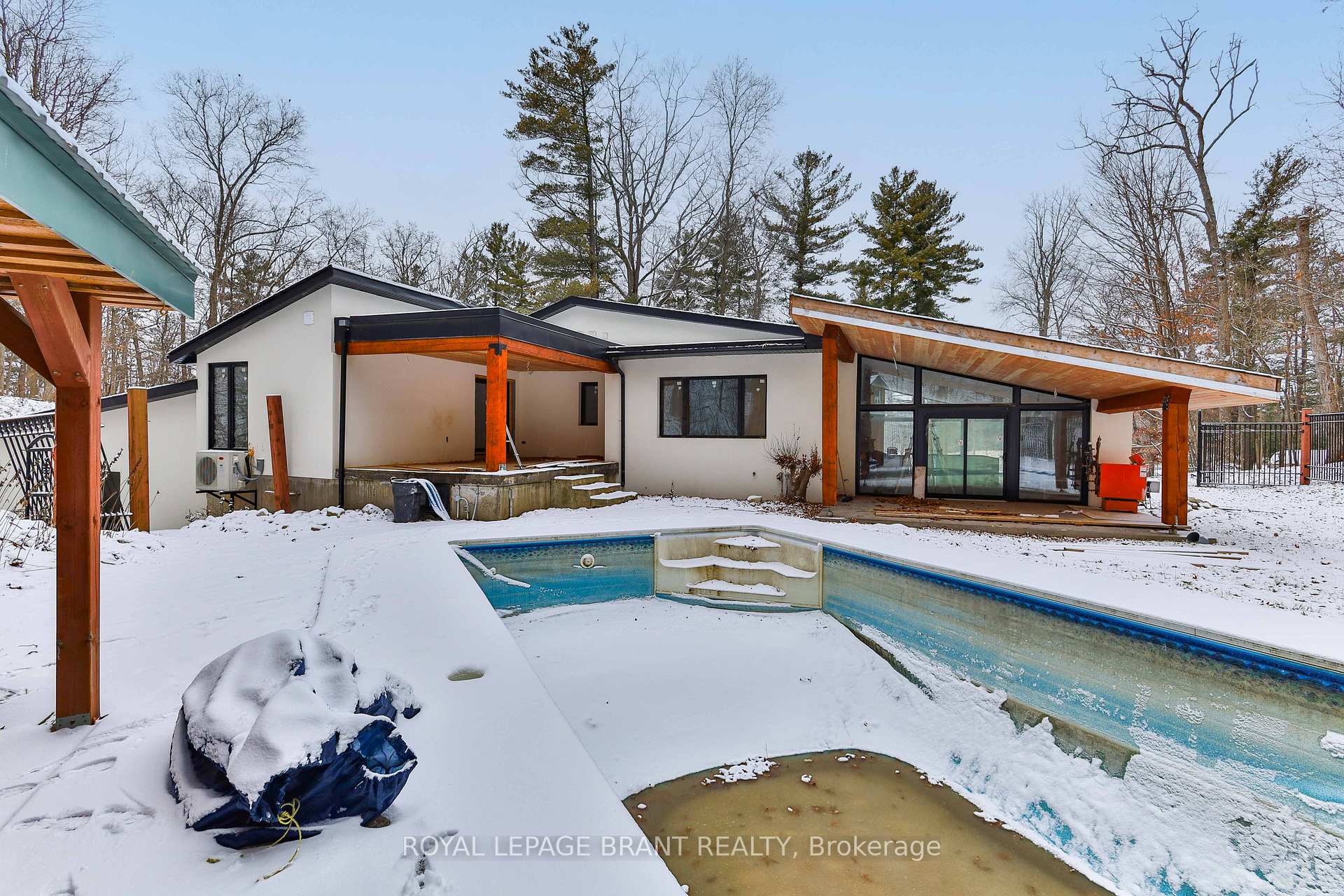 Photo 6 of 534 Blue Lake Road, Brant, South Dumfries — HOMEH