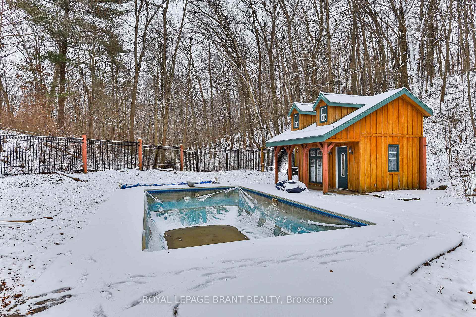 Photo 9 of 534 Blue Lake Road, Brant, South Dumfries — HOMEH