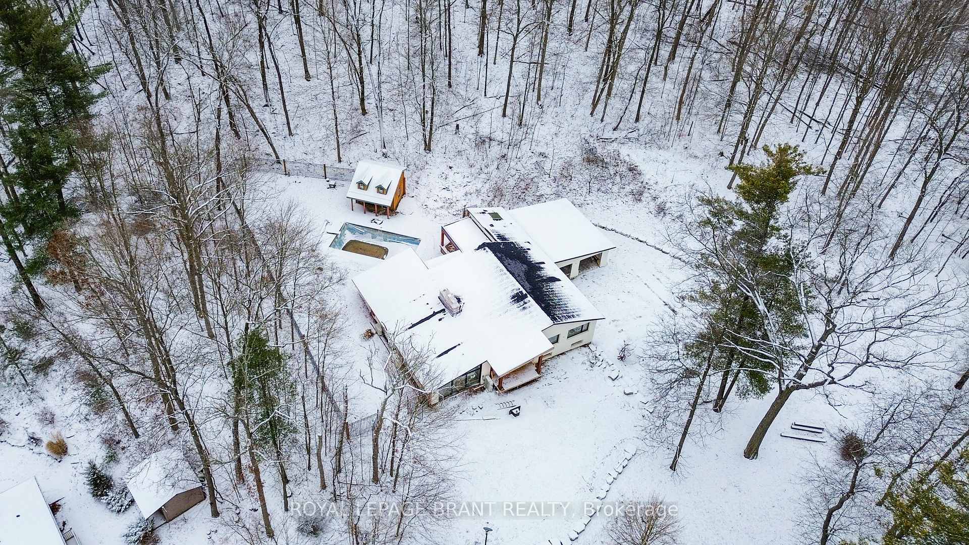 Photo 11 of 534 Blue Lake Road, Brant, South Dumfries — HOMEH