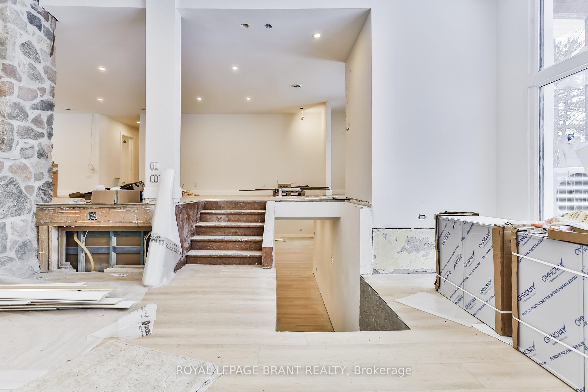 Photo 13 of 534 Blue Lake Road, Brant, South Dumfries — HOMEH