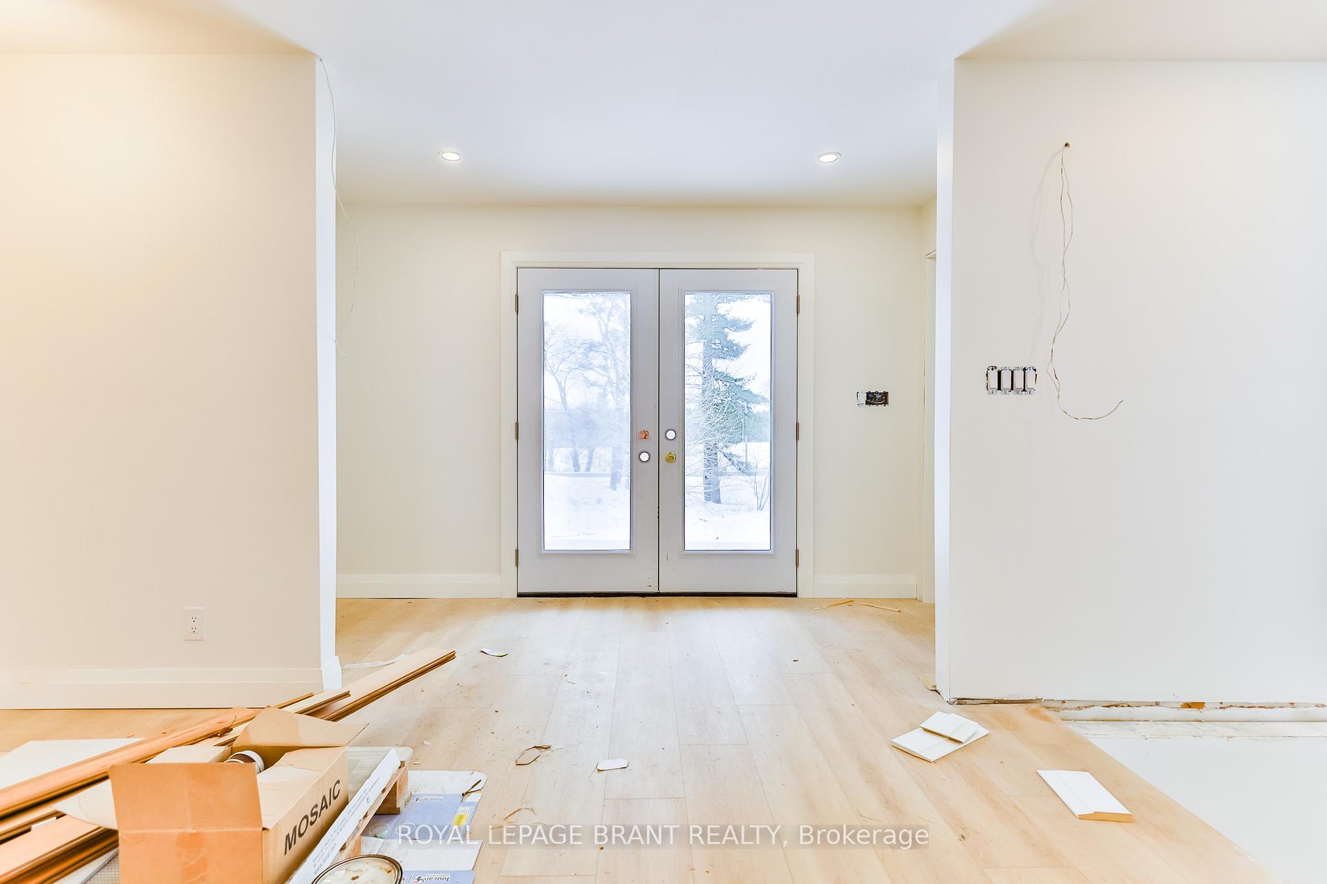Photo 20 of 534 Blue Lake Road, Brant, South Dumfries — HOMEH