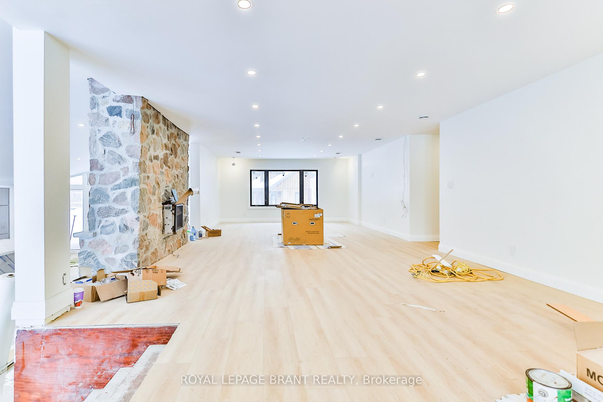 Photo 21 of 534 Blue Lake Road, Brant, South Dumfries — HOMEH