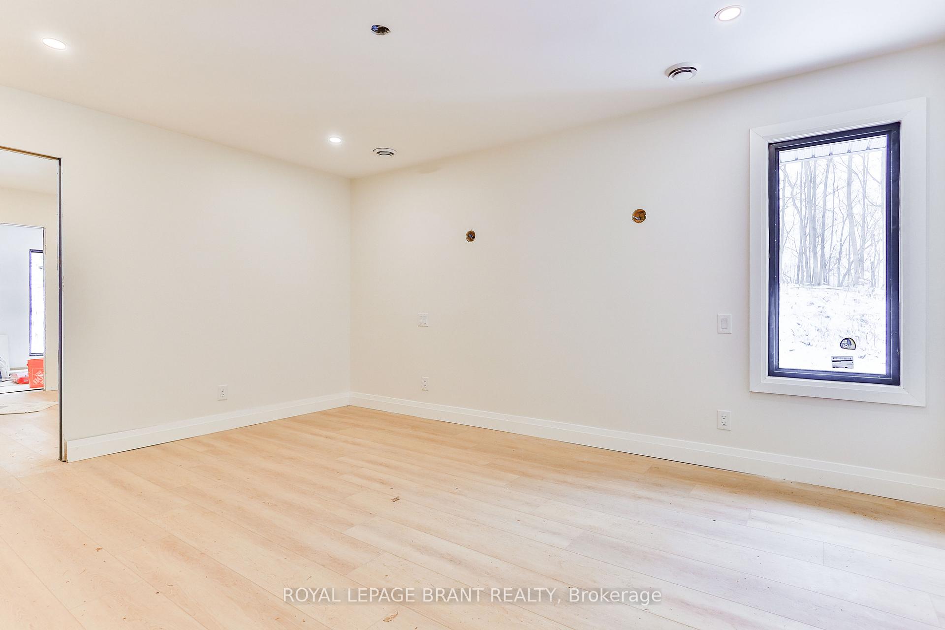 Photo 27 of 534 Blue Lake Road, Brant, South Dumfries — HOMEH