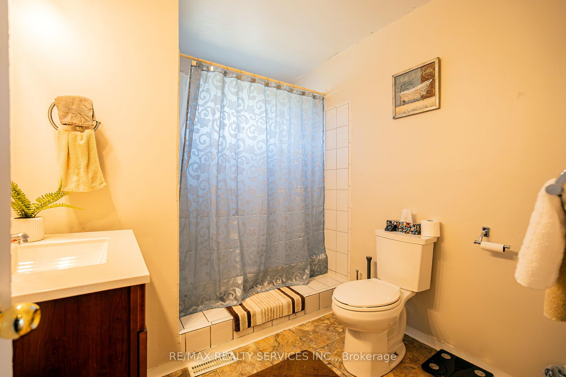 Photo 15 of 96 Seaborn Road, Brampton, Madoc — HOMEH