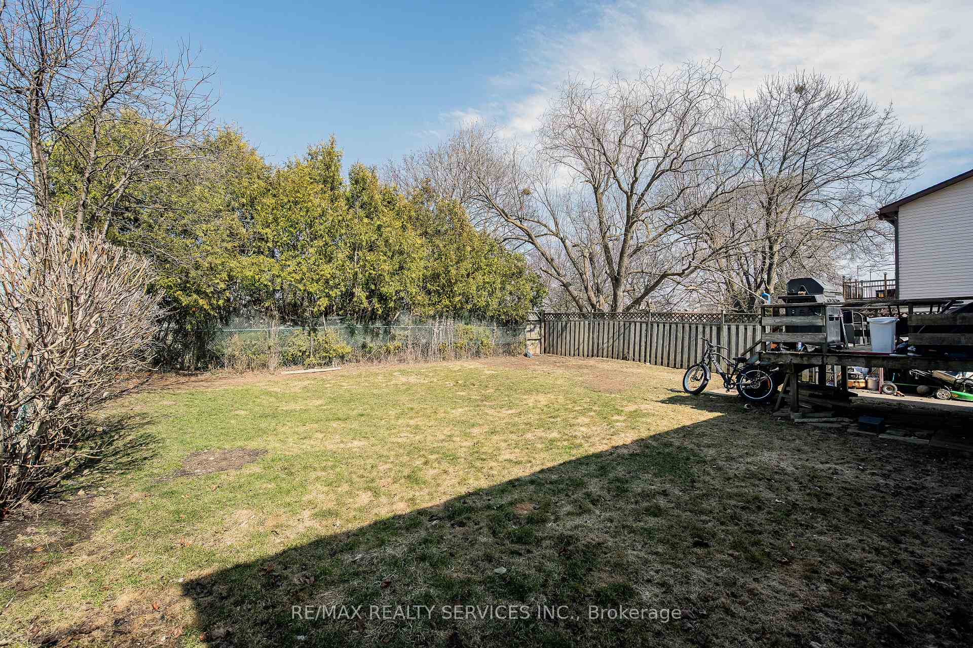 Photo 23 of 96 Seaborn Road, Brampton, Madoc — HOMEH