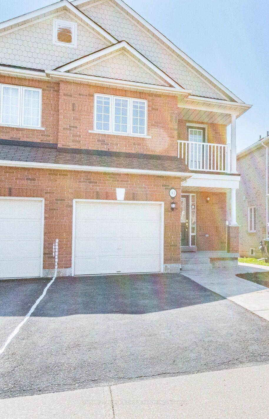 Photo 4 of 93 River Rock Crescent, Brampton, Fletcher's Meadow — HOMEH