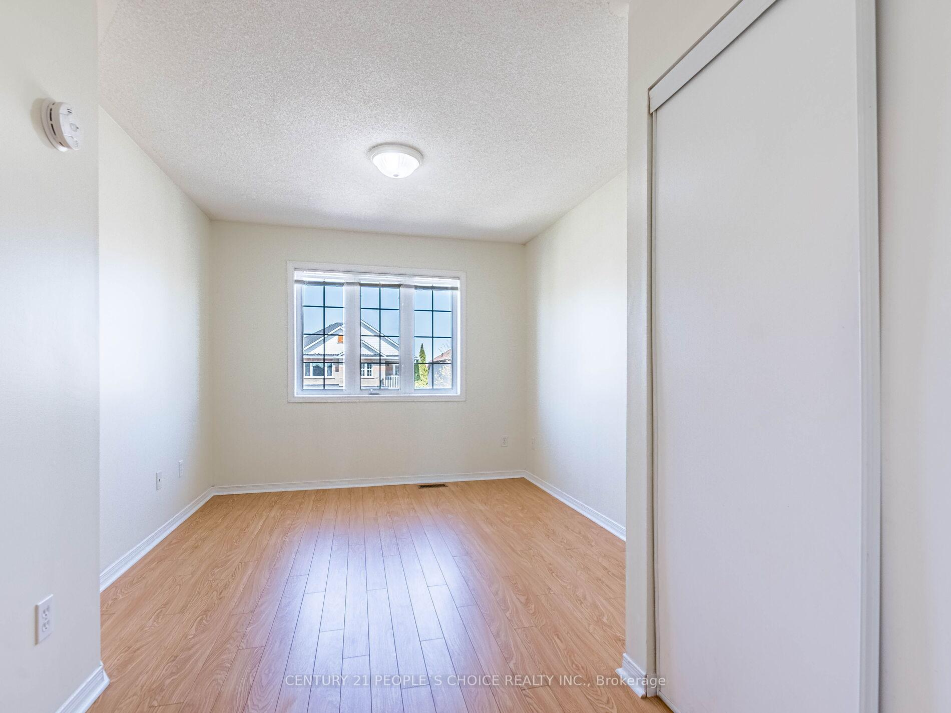 Photo 43 of 93 River Rock Crescent, Brampton, Fletcher's Meadow — HOMEH