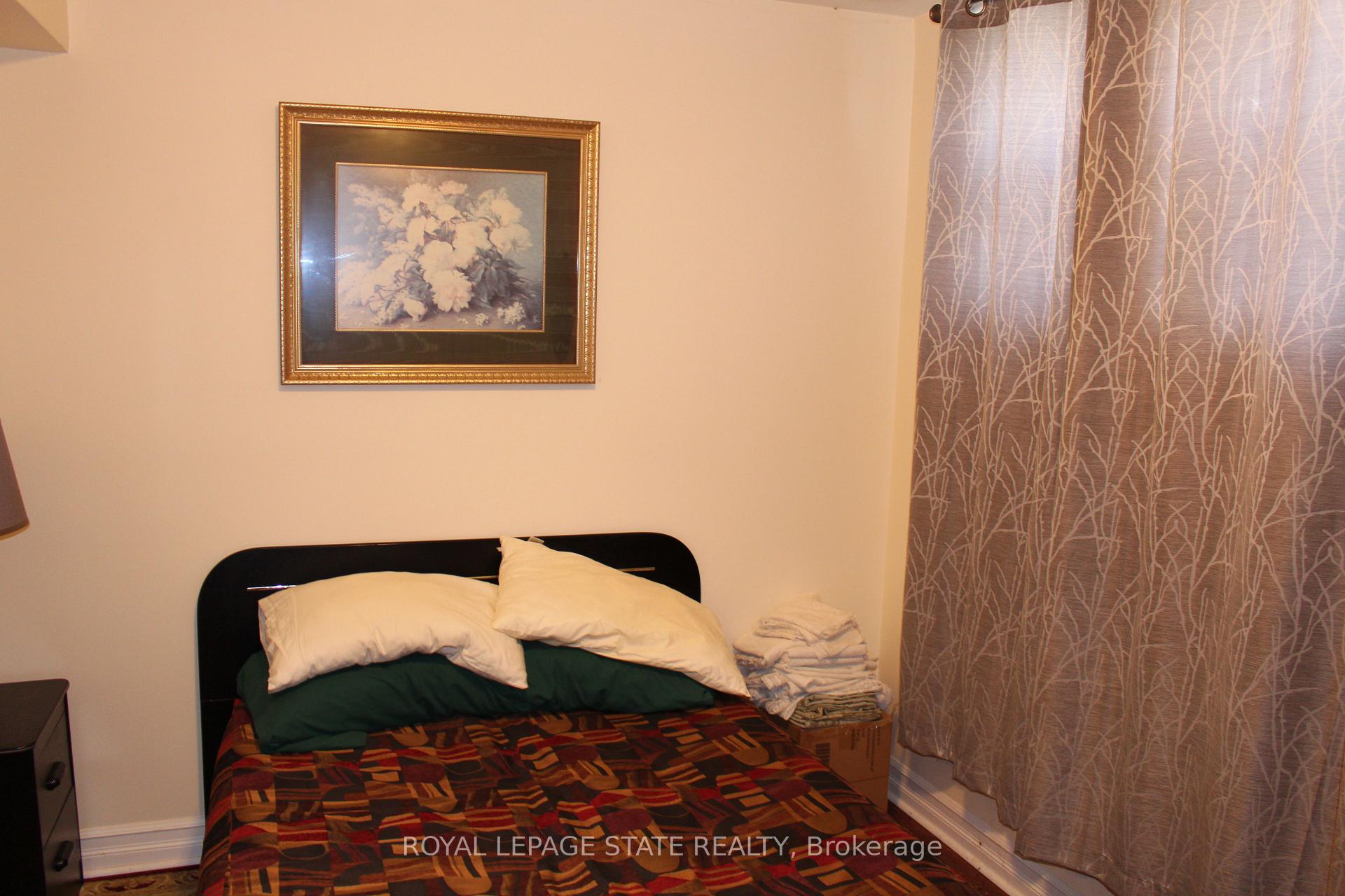 Photo 8 of 2112 Upper James Street, Hamilton, Twenty Place — HOMEH