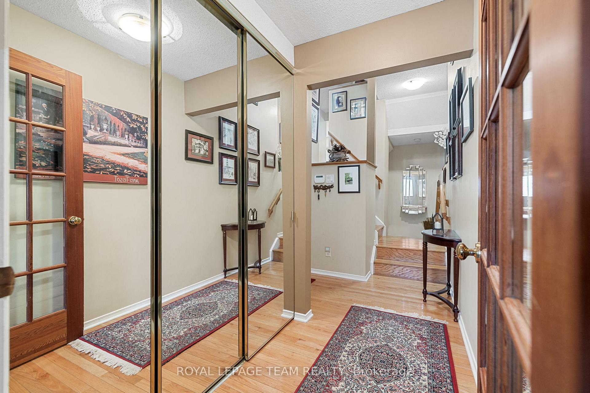 Photo 2 of 84 Winbro Private, Ottawa, Hunt Club/Western Community — HOMEH