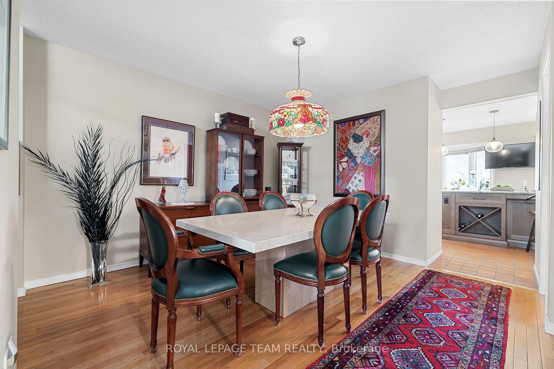 Photo 5 of 84 Winbro Private, Ottawa, Hunt Club/Western Community — HOMEH