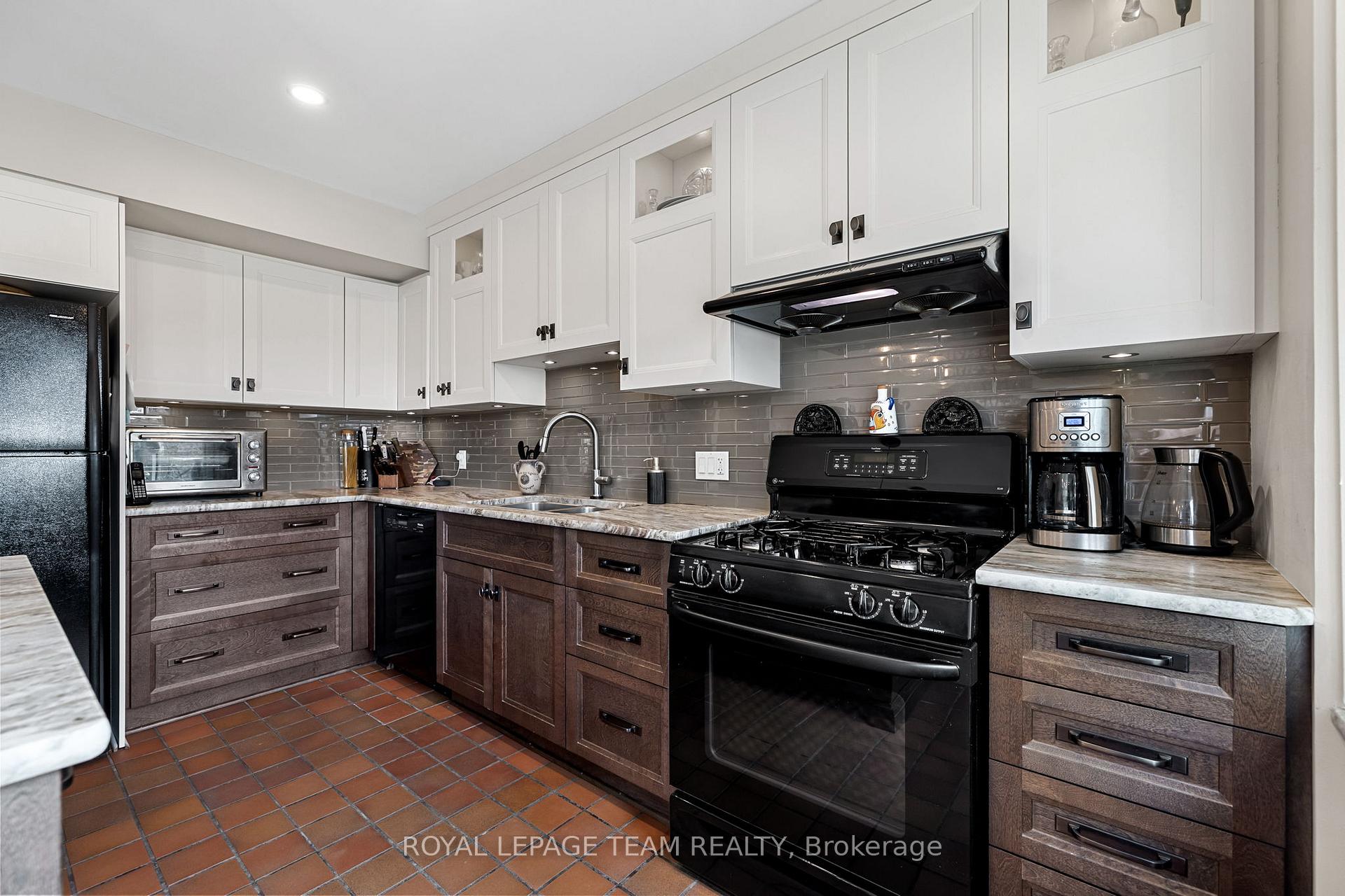Photo 25 of 84 Winbro Private, Ottawa, Hunt Club/Western Community — HOMEH