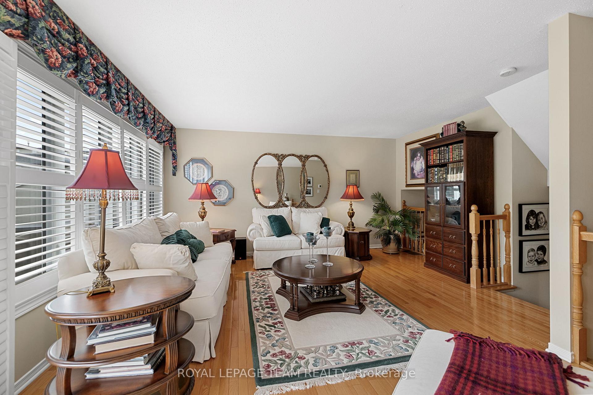 Photo 16 of 84 Winbro Private, Ottawa, Hunt Club/Western Community — HOMEH