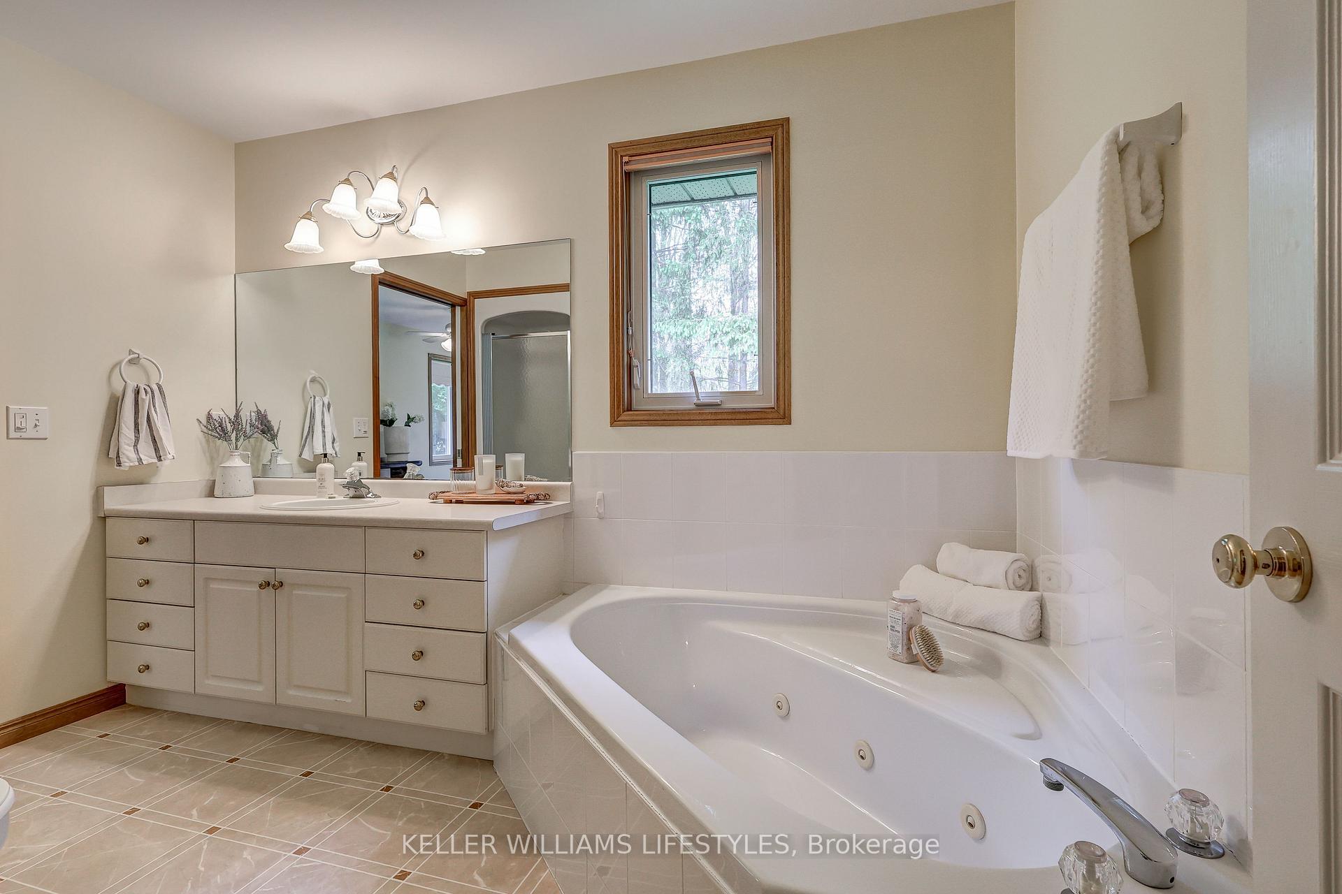 Photo 42 of 24317 Coldstream Road, Middlesex Centre, Ilderton — HOMEH