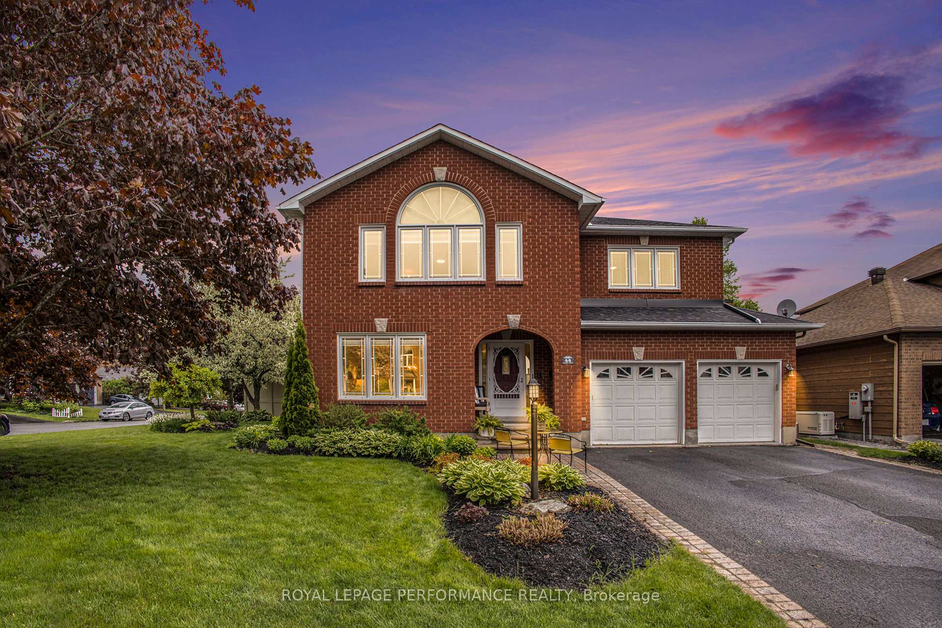 Photo 4 of 44 Cherry Drive, Ottawa, Stittsville (South) — HOMEH