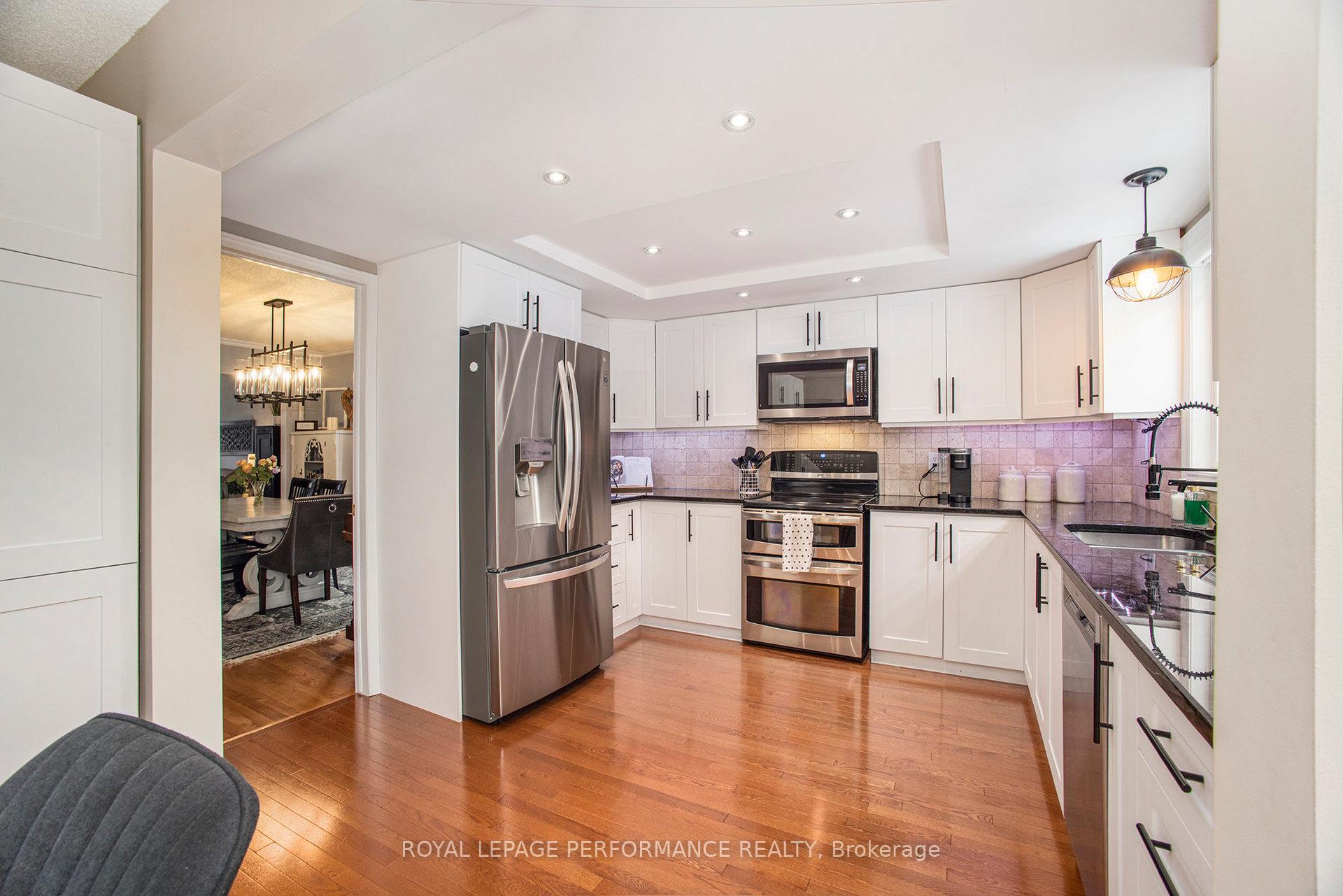 Photo 10 of 44 Cherry Drive, Ottawa, Stittsville (South) — HOMEH